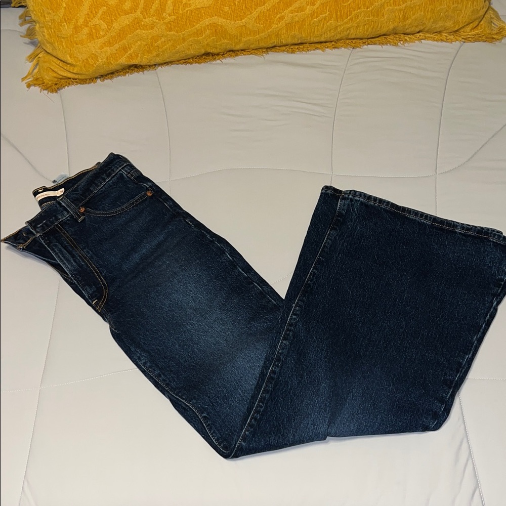 NWOT Levi’s Bell